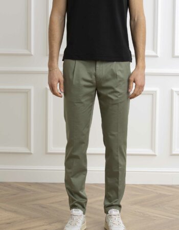 RE-HASH-PANT.MUCHA CHINOS CON PINCES ED-RHP3042277 SALVIA