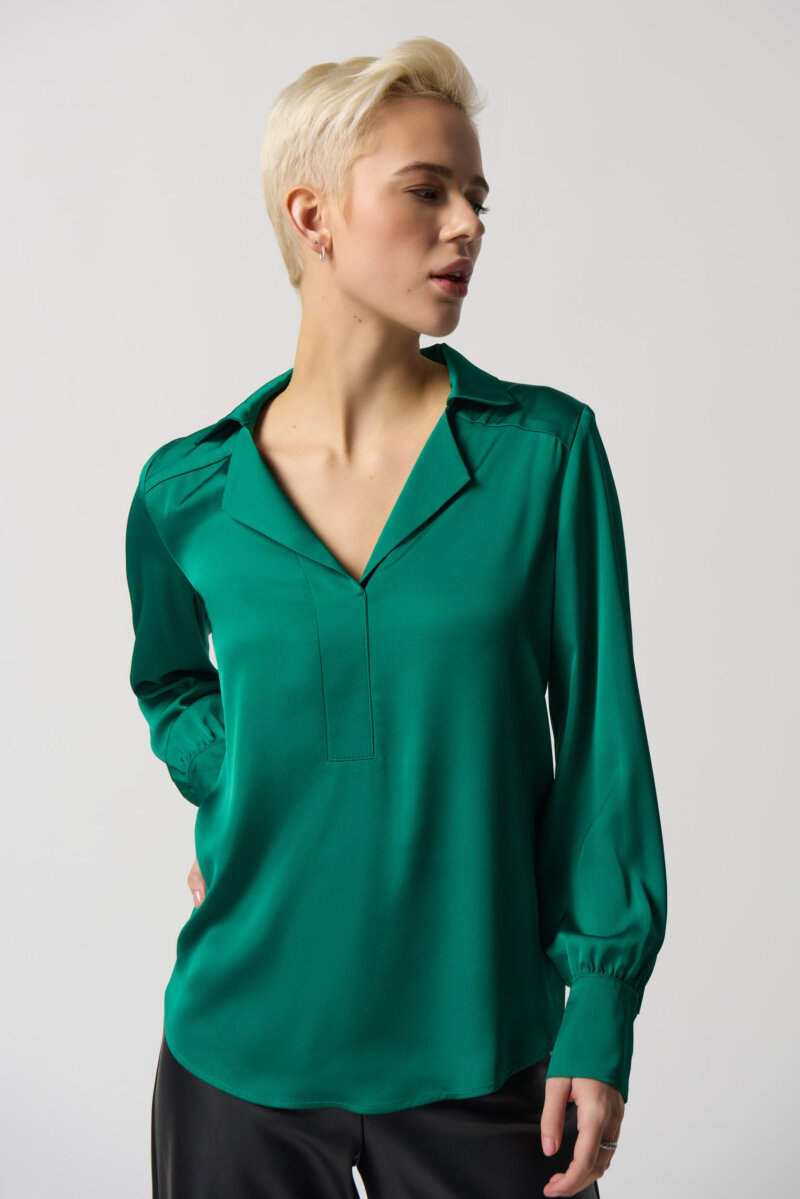 JOSEPH RIBKOFF-BLUSA IN RASO CON COLLO DENTELLATO-JOS233135 VERDE