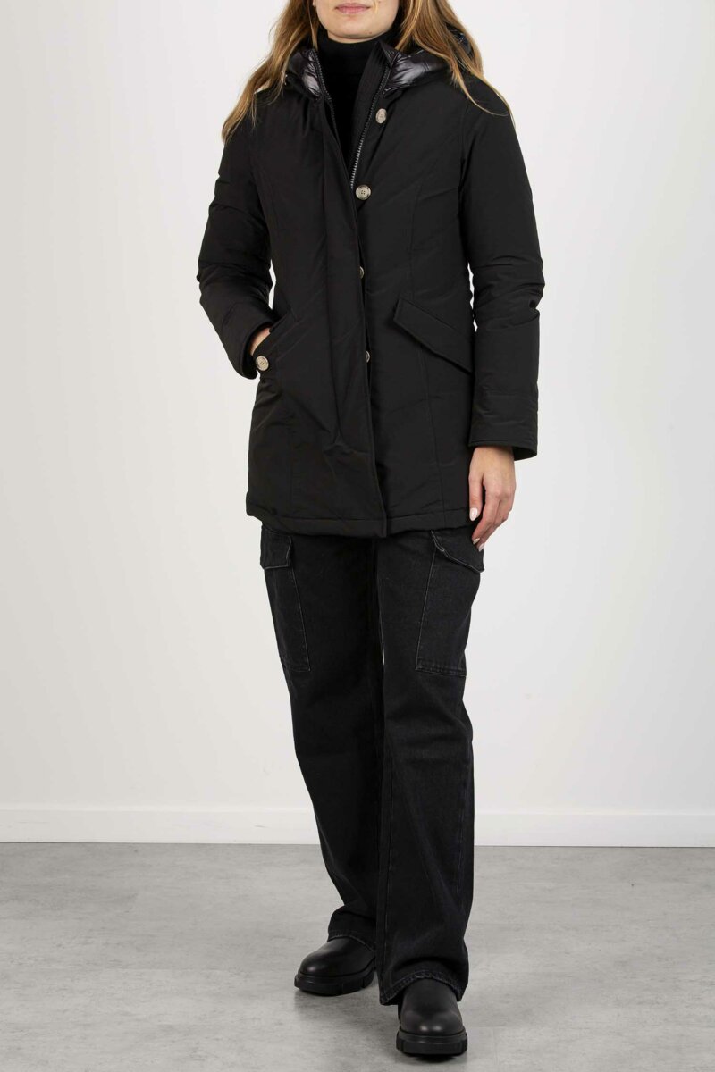 WOOLRICH-LUXURY ARCTIC PARKA-WLWWOU0686FRUT3128A3 BLACK